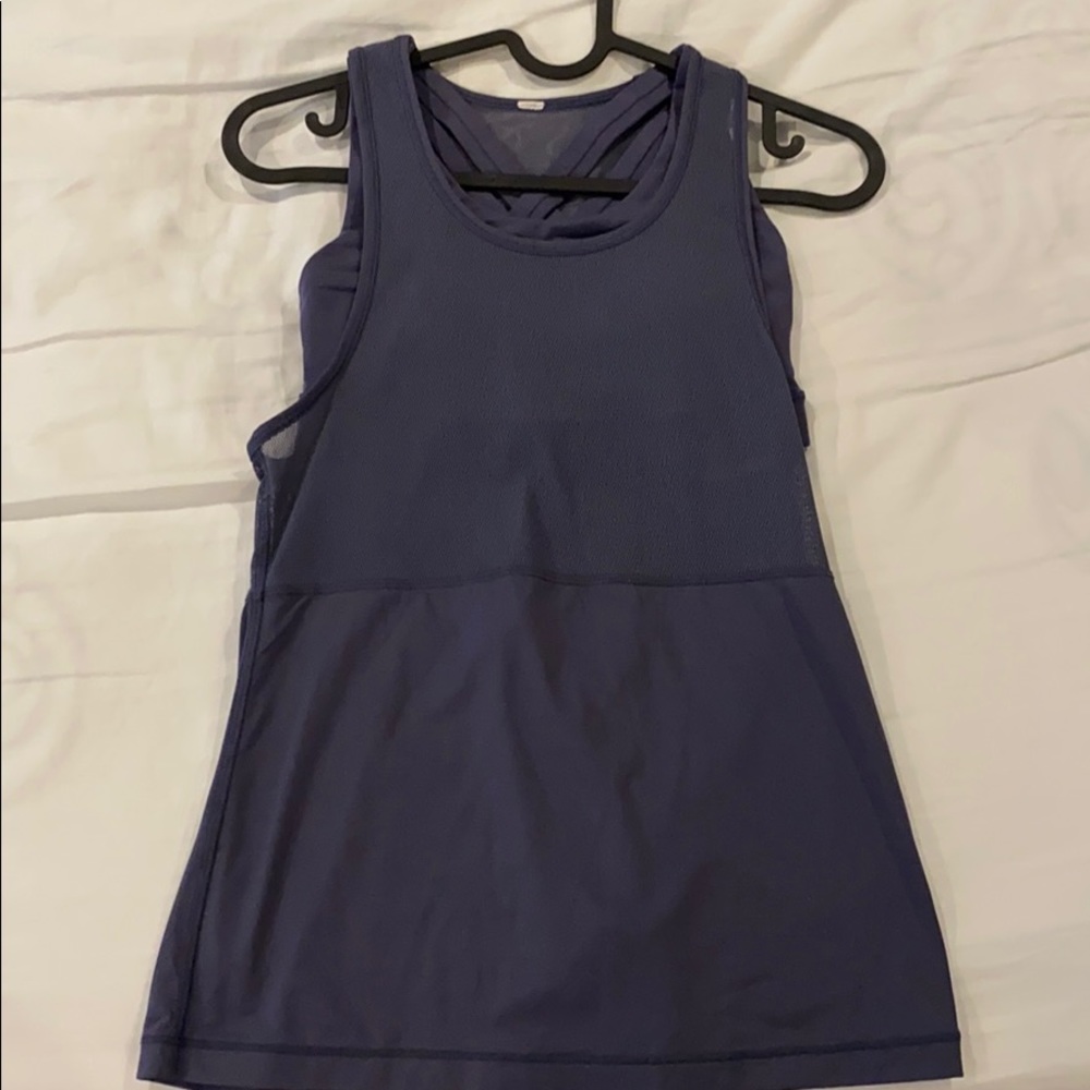Lululemon tank (2)